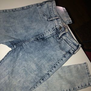 High waisted jeans that go up to your ankles